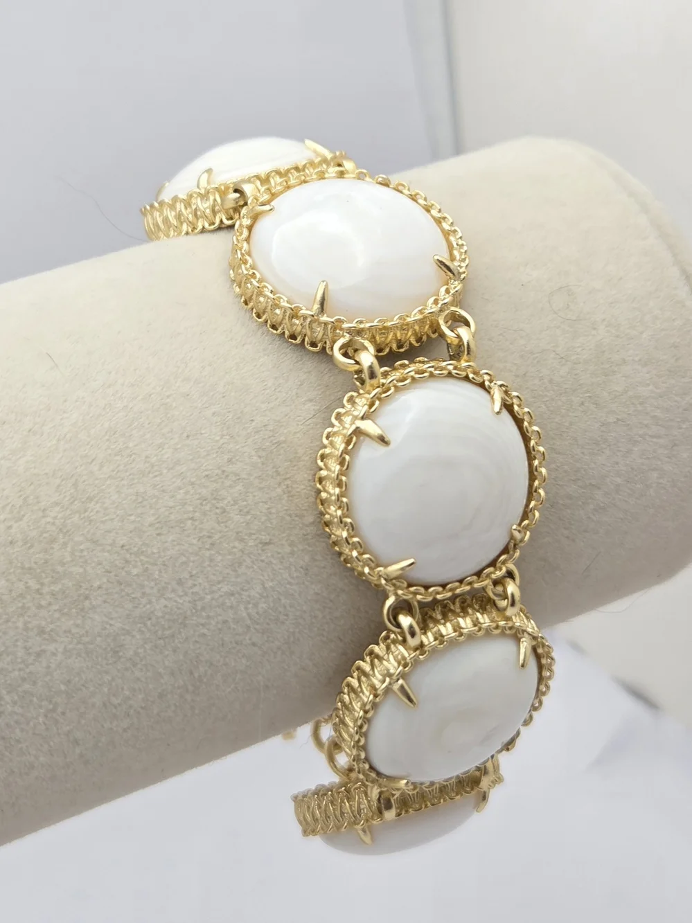 Kendra Scott Gold Tone White Banded Agate Link Bracelet